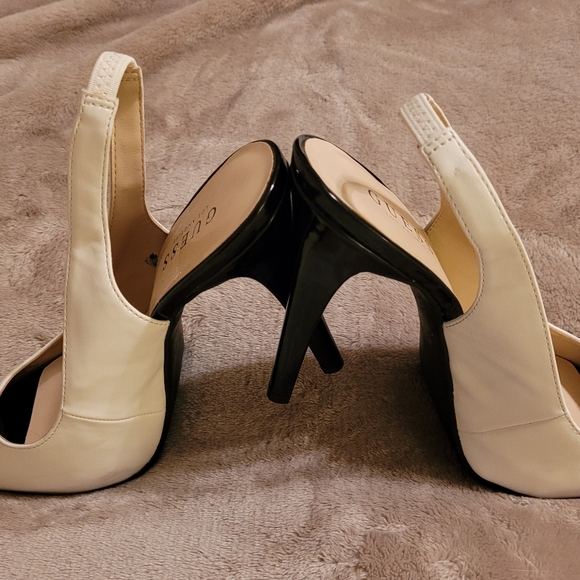 GUESS BLACK/WHITE SLINGBACK PUMPS 9 NWT - Picture 9 of 11